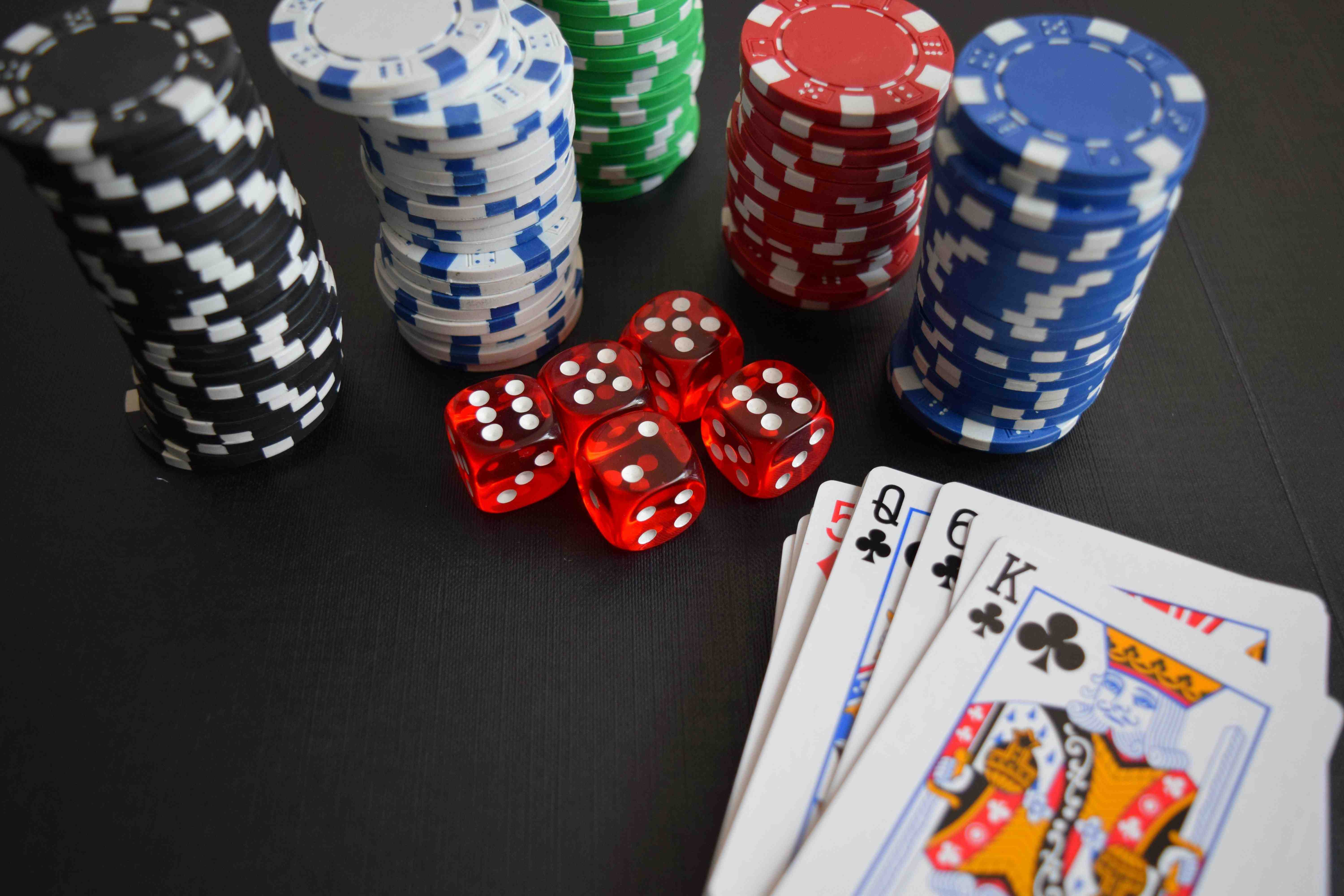 Panduan lengkap memaksimalkan kemenangan di cmdslot melalui strategi bonus, free spin, dan program loyalitas VIP